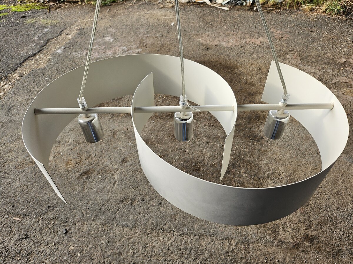 Predám malé umývadlo, podsvietené zrkadlo, luster a skrinku - 7