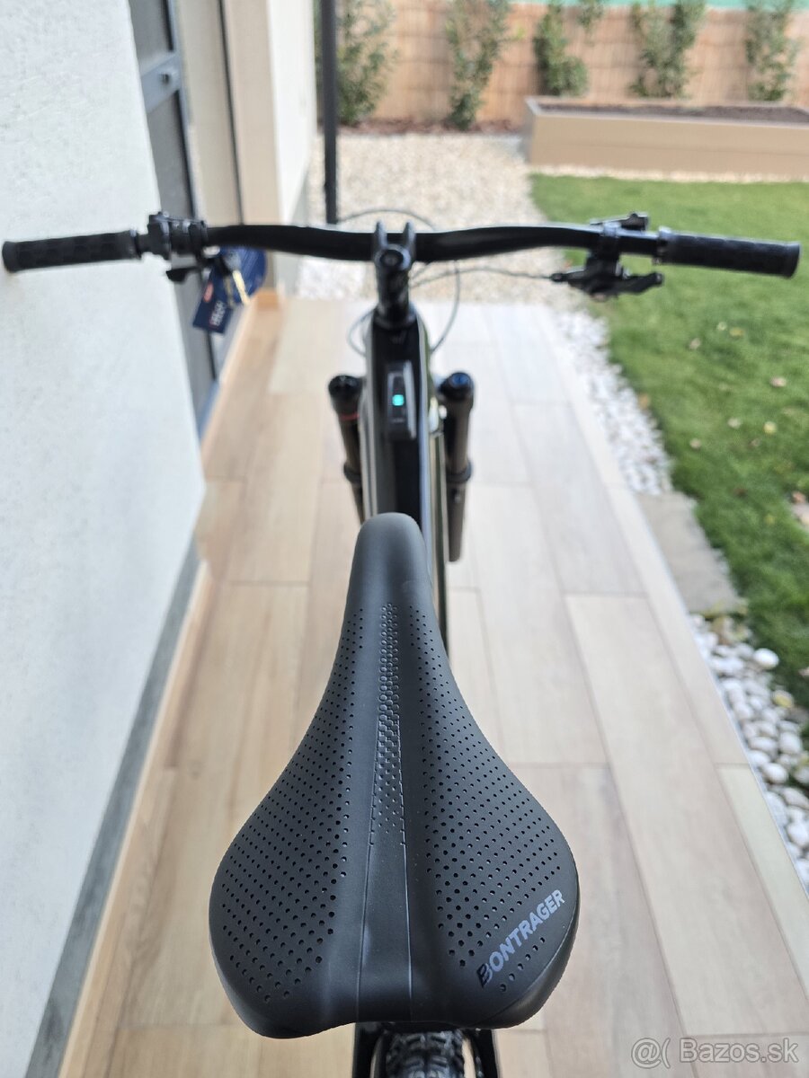 TREK RAIL 9.8 XT GEN4 DEEP SMOKE. - 7