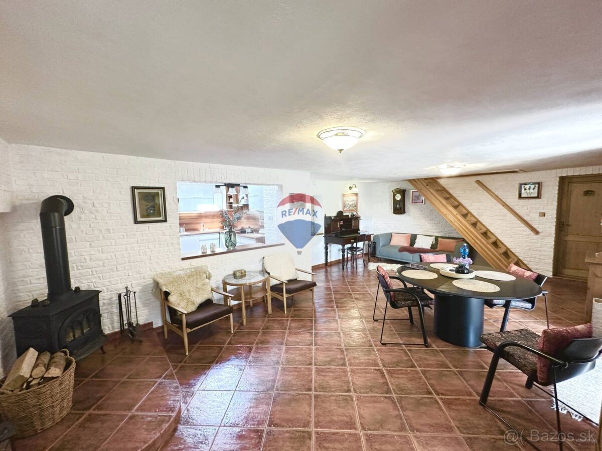 Rozprávkový rodinný dom (chalupa) v prírodnom štýle - Lazy - 7