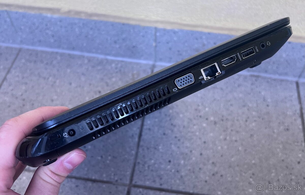 HP 250 G2 / Intel 4-jadro / 8GB RAM / 240GB SSD / 15.6" - 7