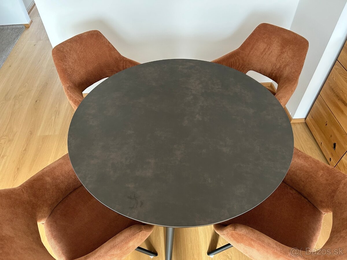 Jedálenský stôl a stoličky - 7