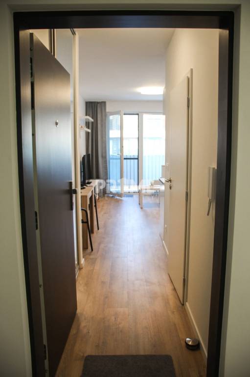 Pekná Garsónka, REKONŠTRUKCIA, BALKÓN, Zuzany Chalupovej, Pe - 7