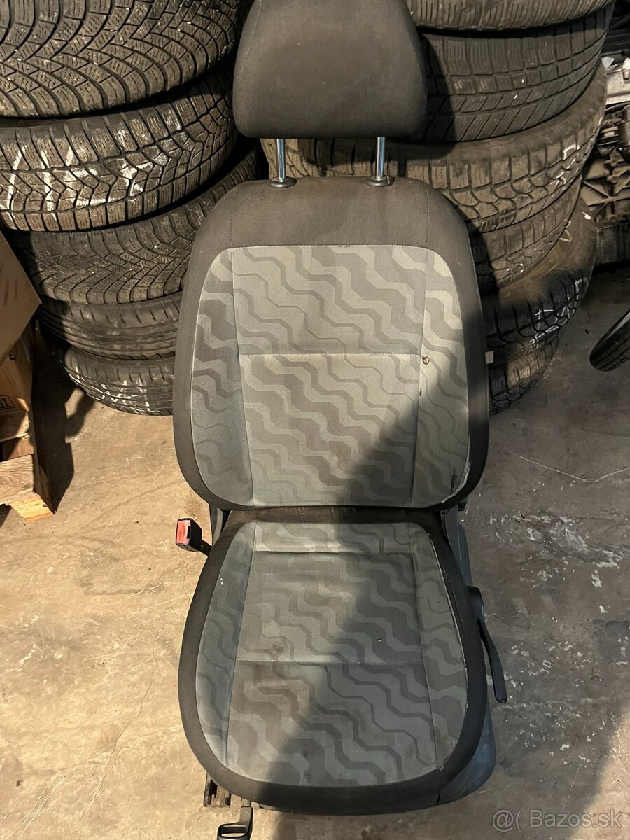 Predám náhradné diely na Octaviu,Fábiu,Superb - 7