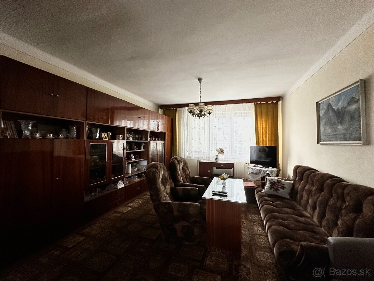 Zľava Pekný, veľký RD Kopčany - 7