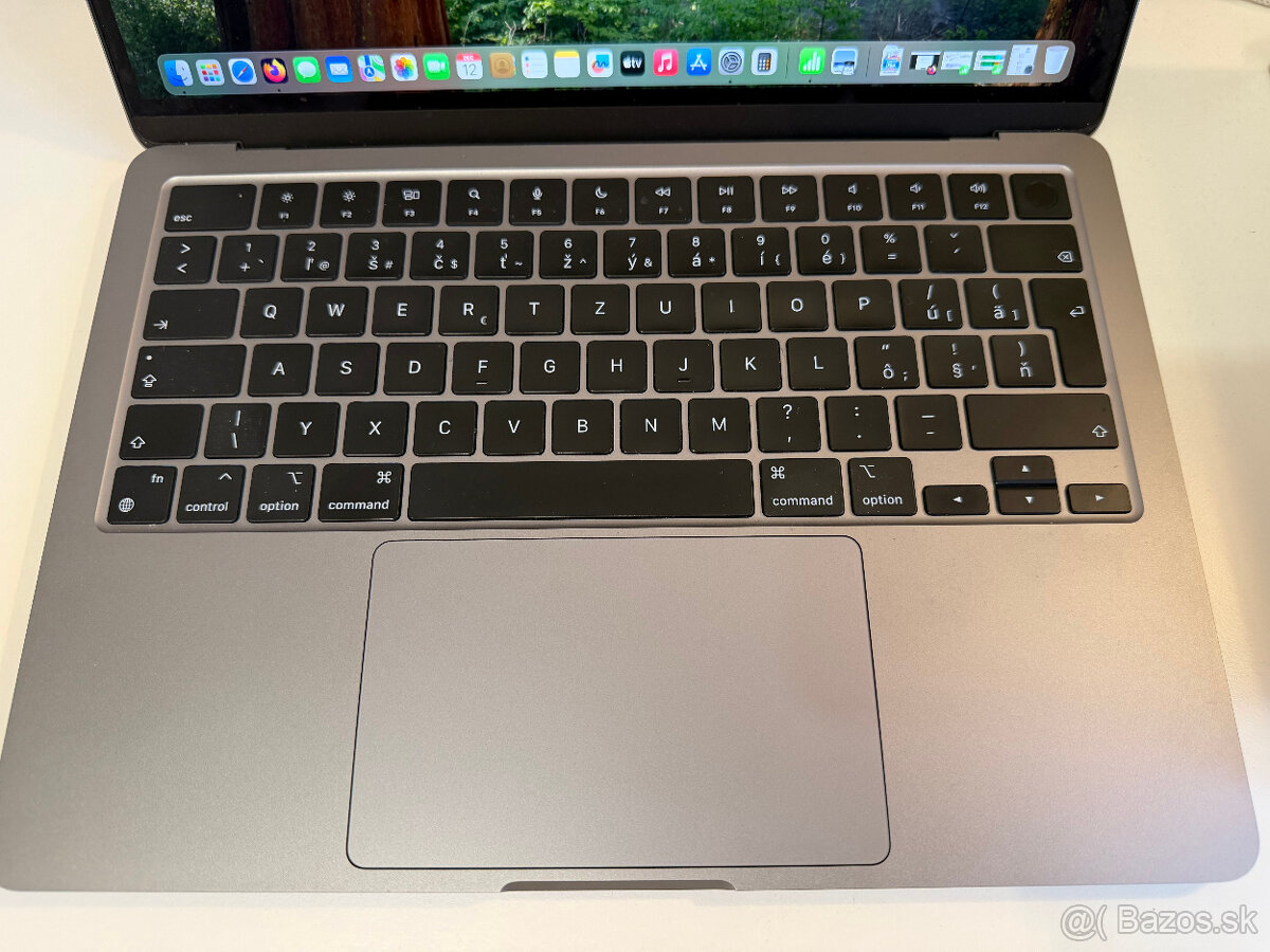 MacBook Air 13 - M2(2024)-Space Gray, 8GB/256 GB - 7