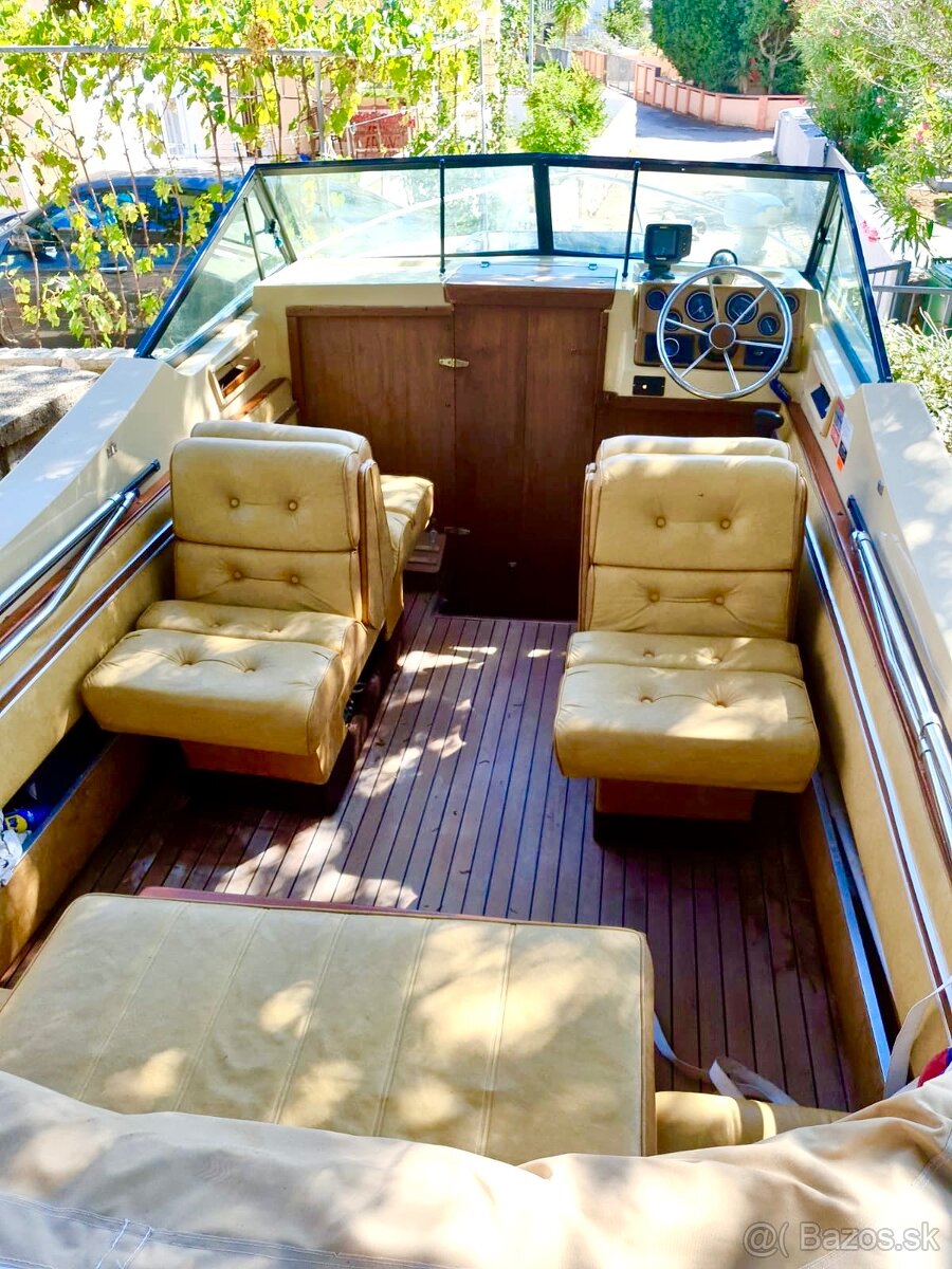 Predám motorový čln Silverline - 7