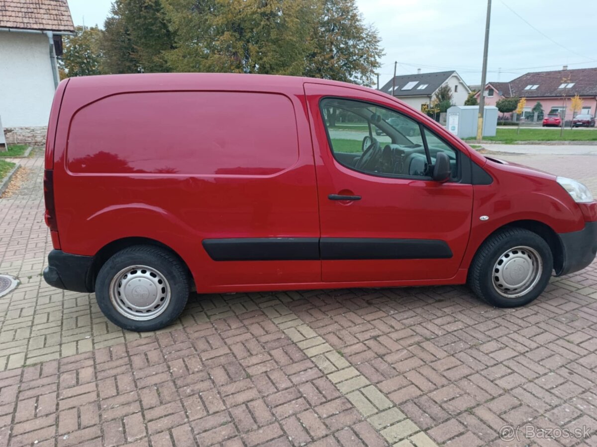 Predám Peugeot partner 1.6hdi - 7