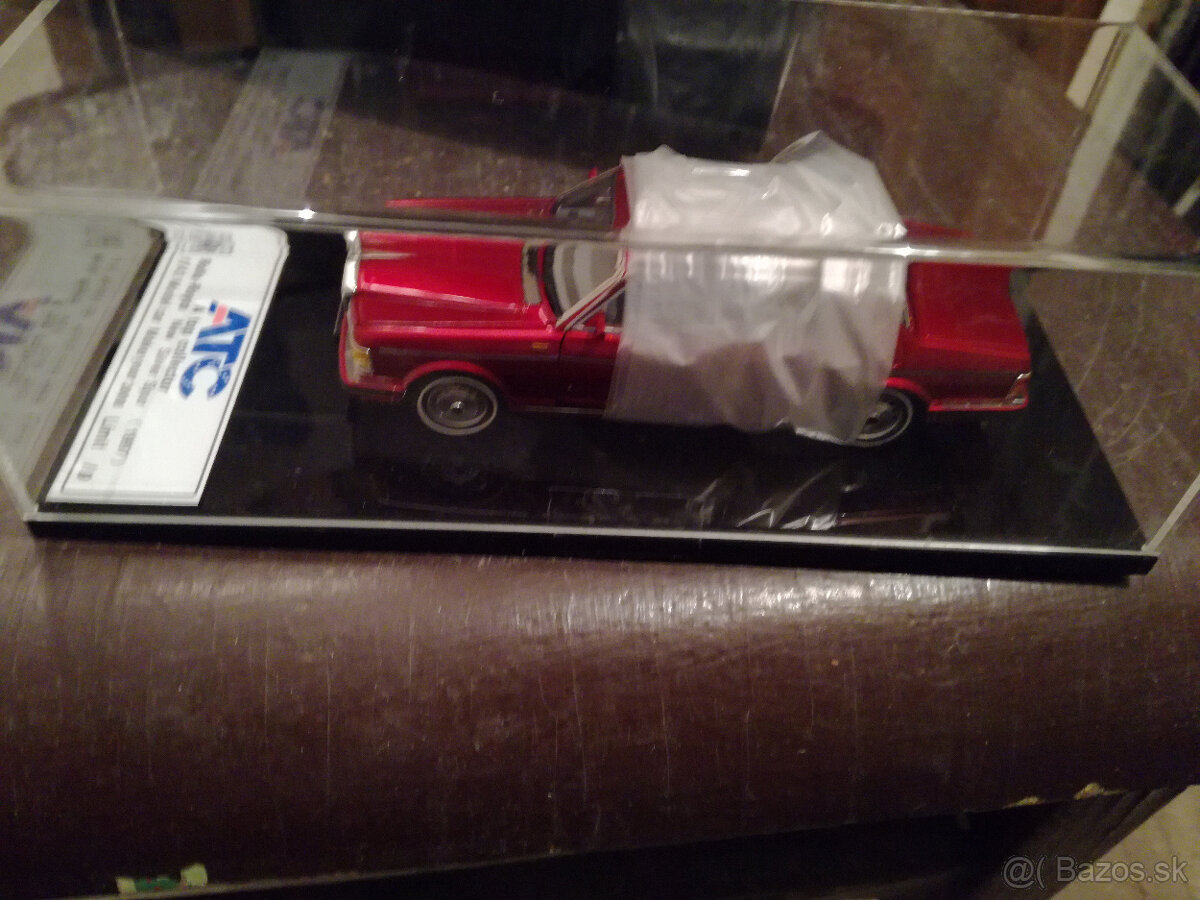 Bently model a Rolls Royce - 7