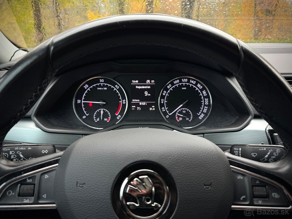 ŠKODA SUPERB COMBI 2.0TDi AUTOMAT - 7