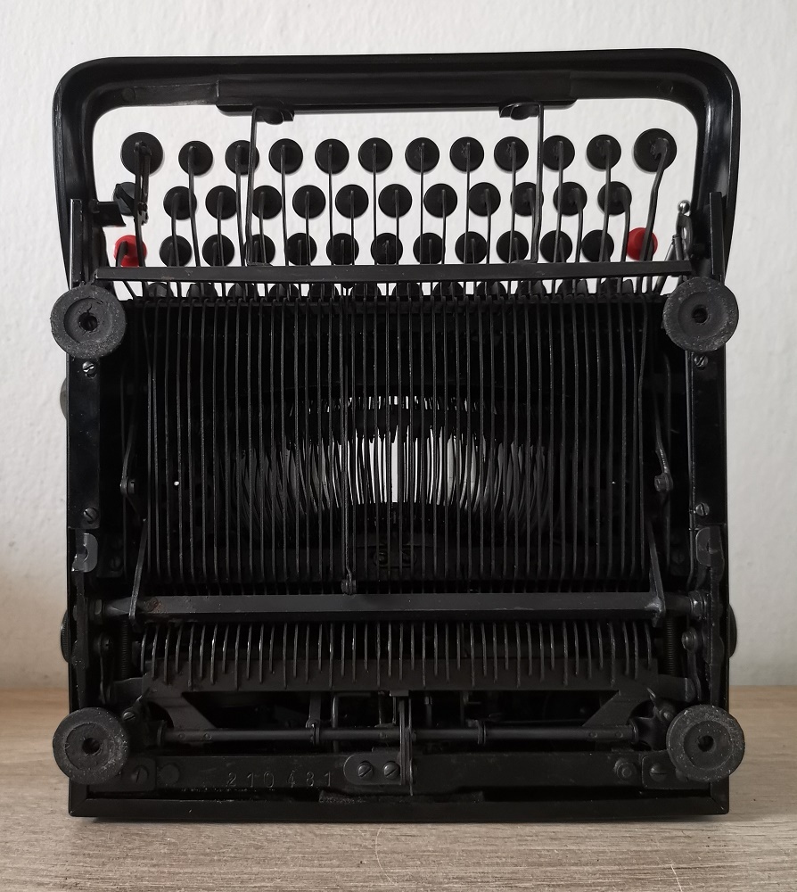 Starožitný písací stroj GROMA Model N z roku 1939 - 7