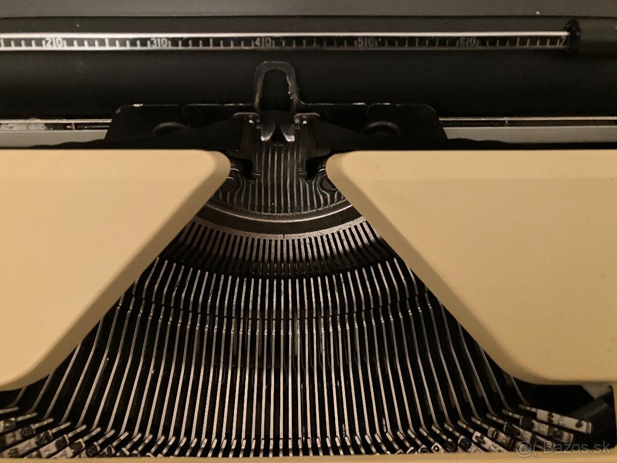 Pisaci stroj TriumphGabriele 25 - 7