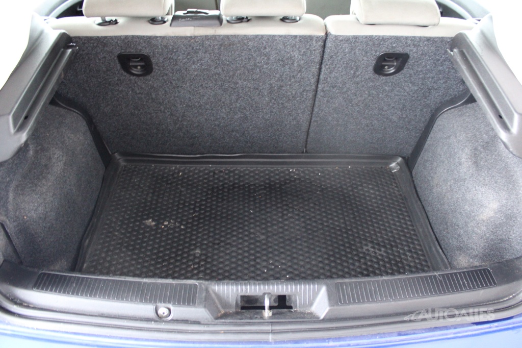 Fiat Grande Punto 1,4 i 57 kW DYNAMIC - 7