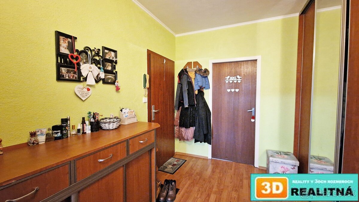 Na predaj trojizbový zrekonštr. byt 70,5 m2 - sídl. Zapotôčk - 7