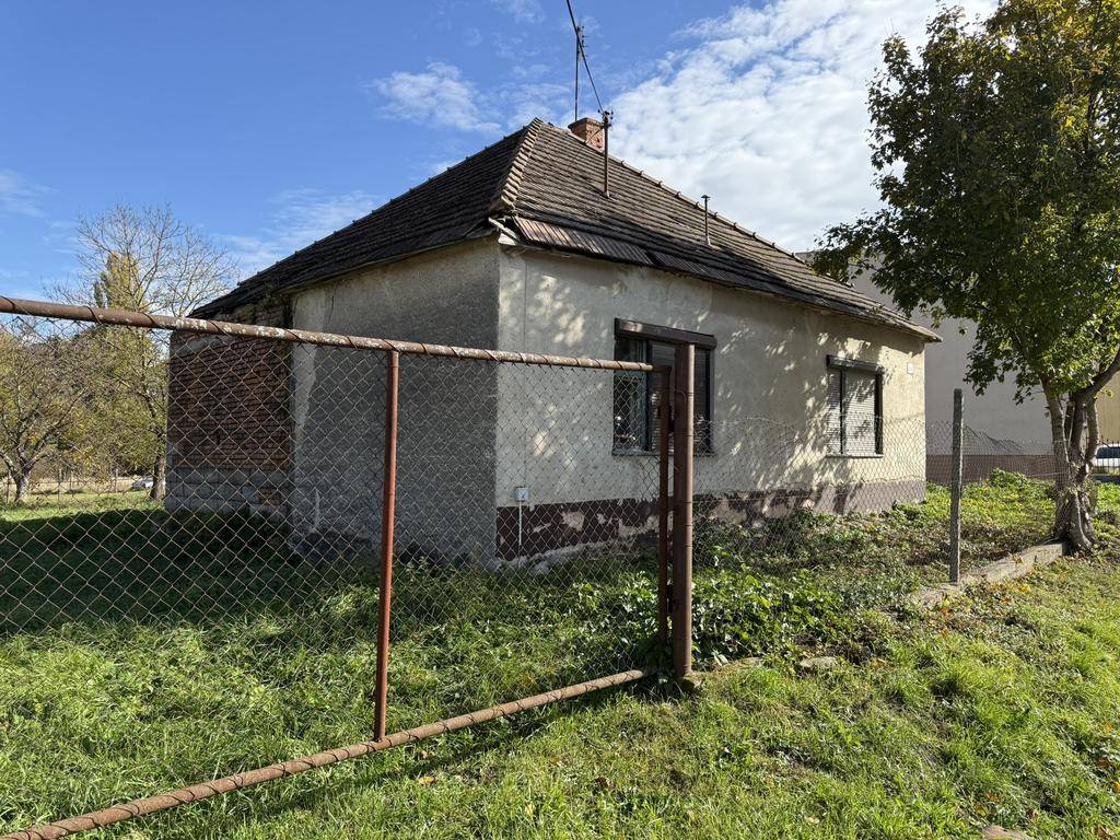 Ponuka pre investorov: 4 stavebné pozemky s úz.rozhodnutím. - 7