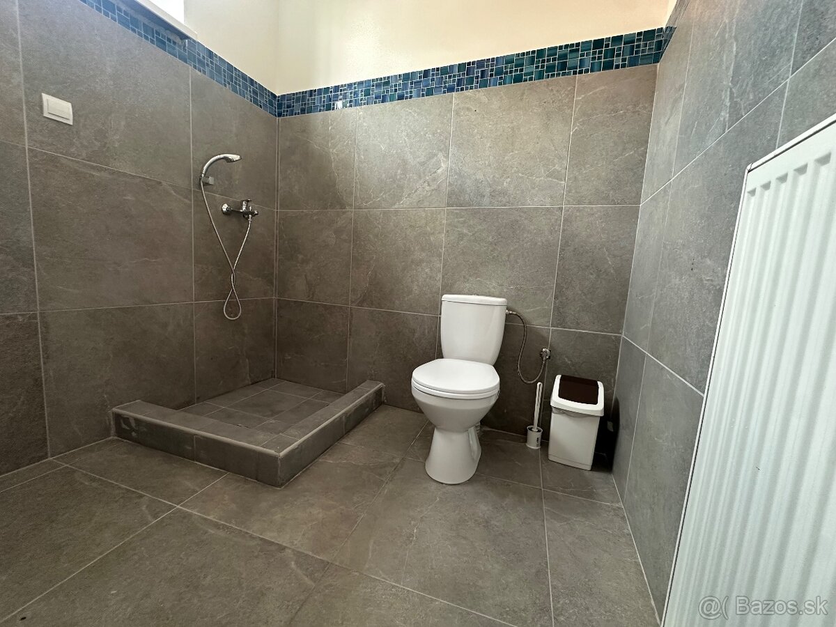 Prevádzkové/ administratívne priestory Sučany - 7