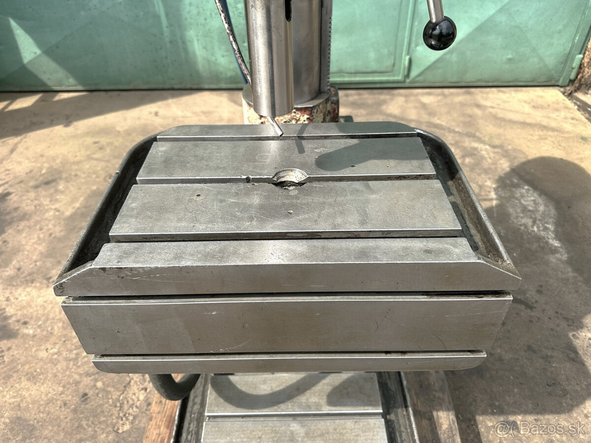 Vrtačka sloupová VS 32 - 7