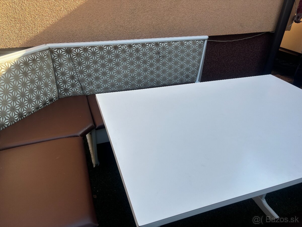 Rohová jídelní sestava - 7