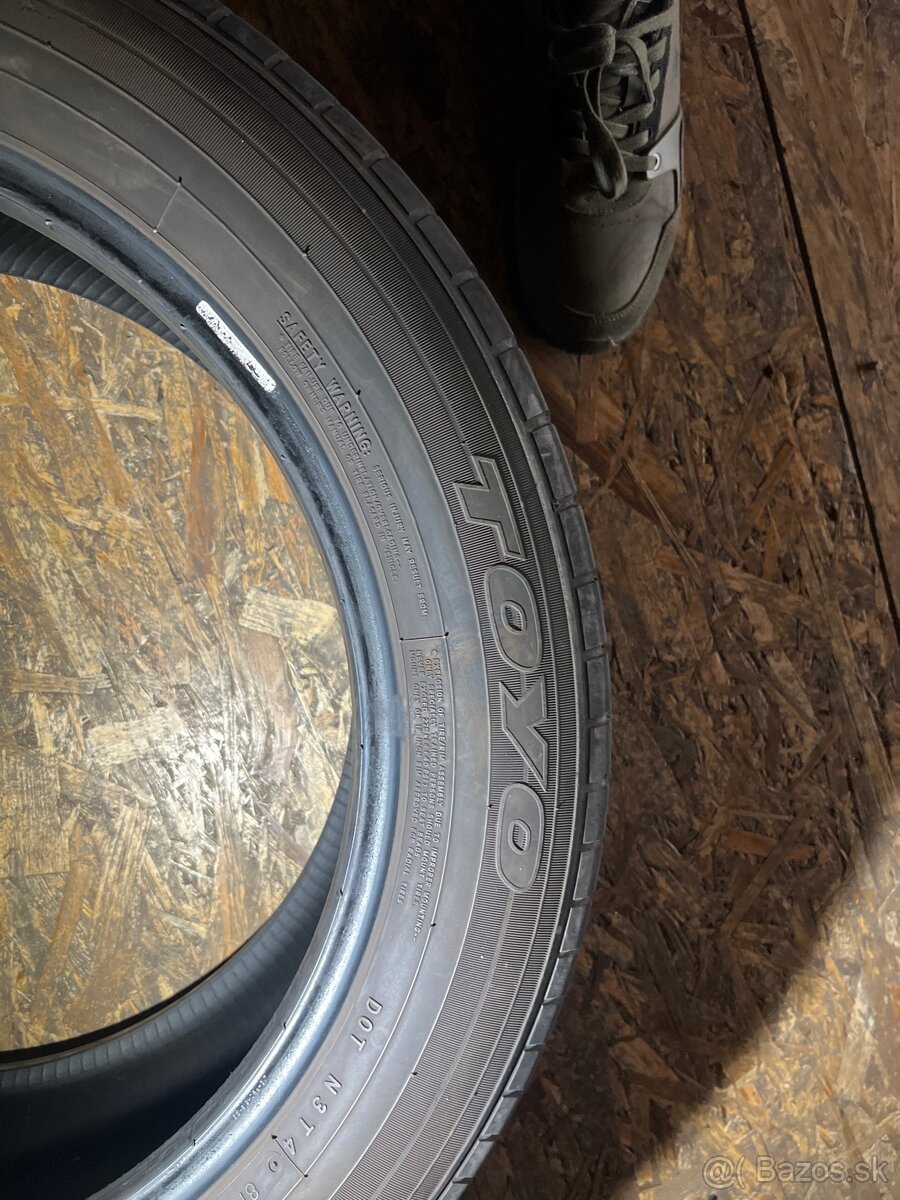 Predám Pneu Toyo 225/55R19 - 7