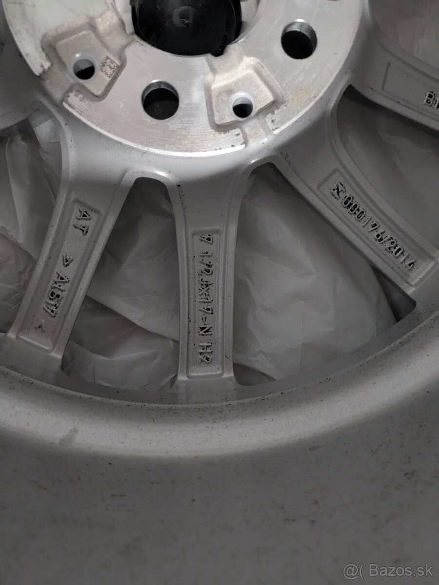 Predám kompletnú sadu BMW diskov a pneu Goodyear - 7