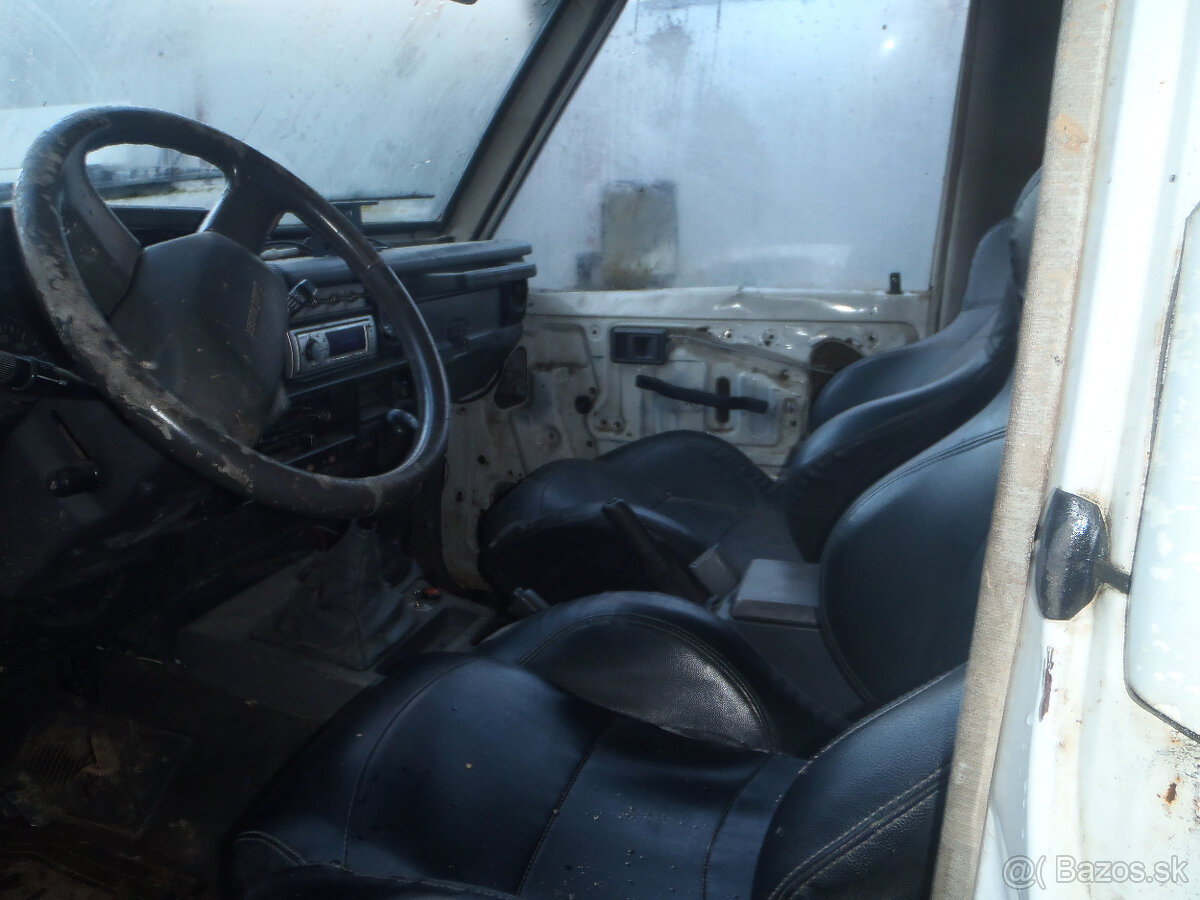 Toyota Land Cruiser typ 73, r.v. 1995, 3L - 7