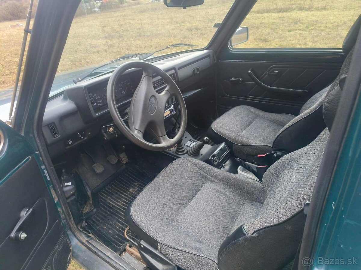 Lada Niva - 7