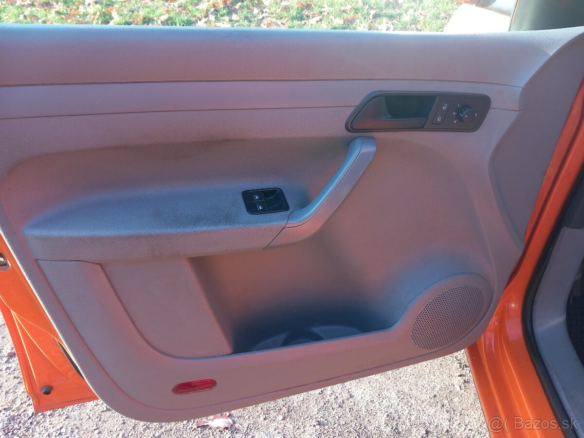 VW Caddy 2.0 SDI ,51 kW. Model 2005 .Nová STK. - 7