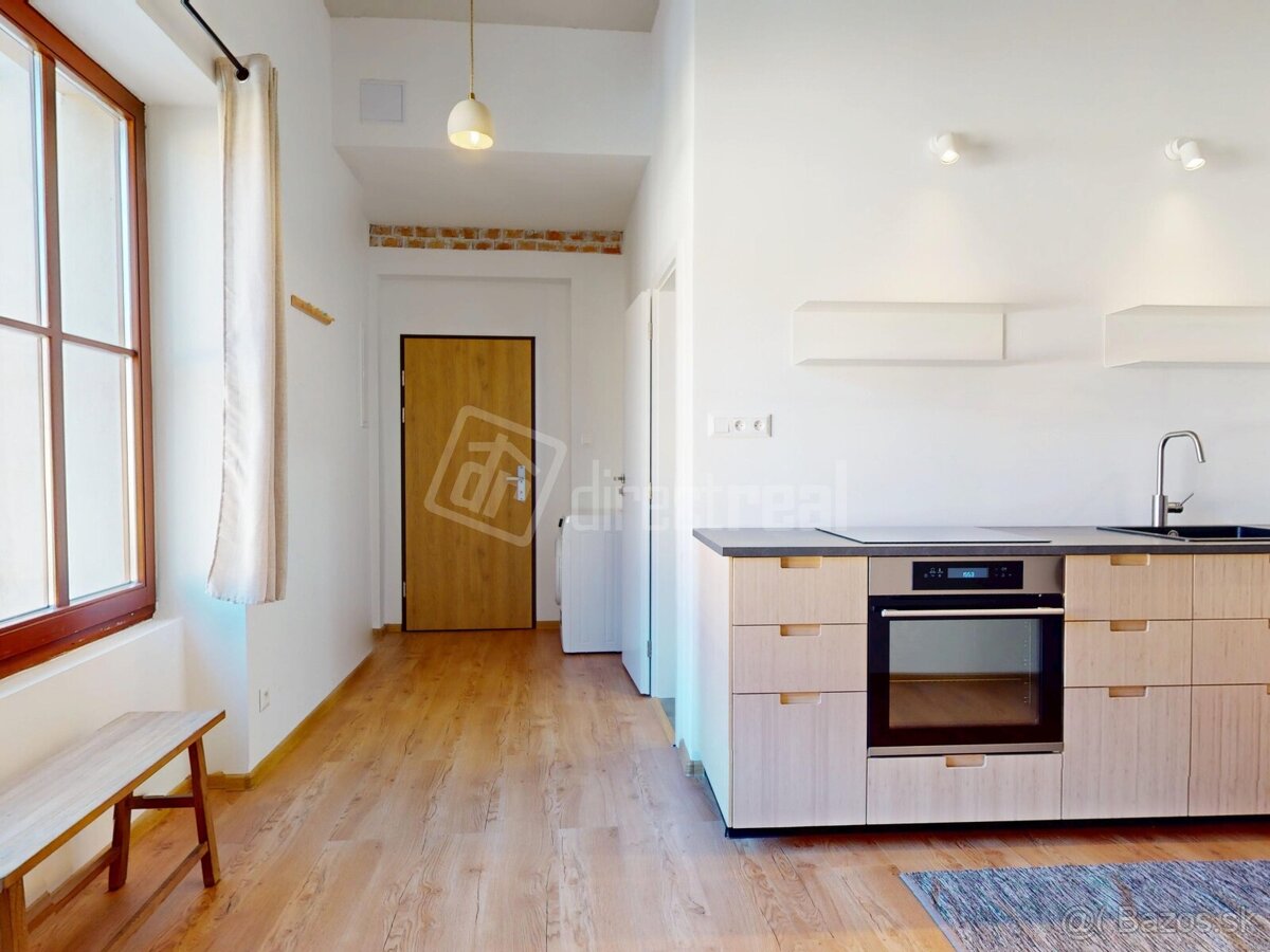 Nádherný 3-izb byt v meštianskom dome s parkovacím mi… - 7