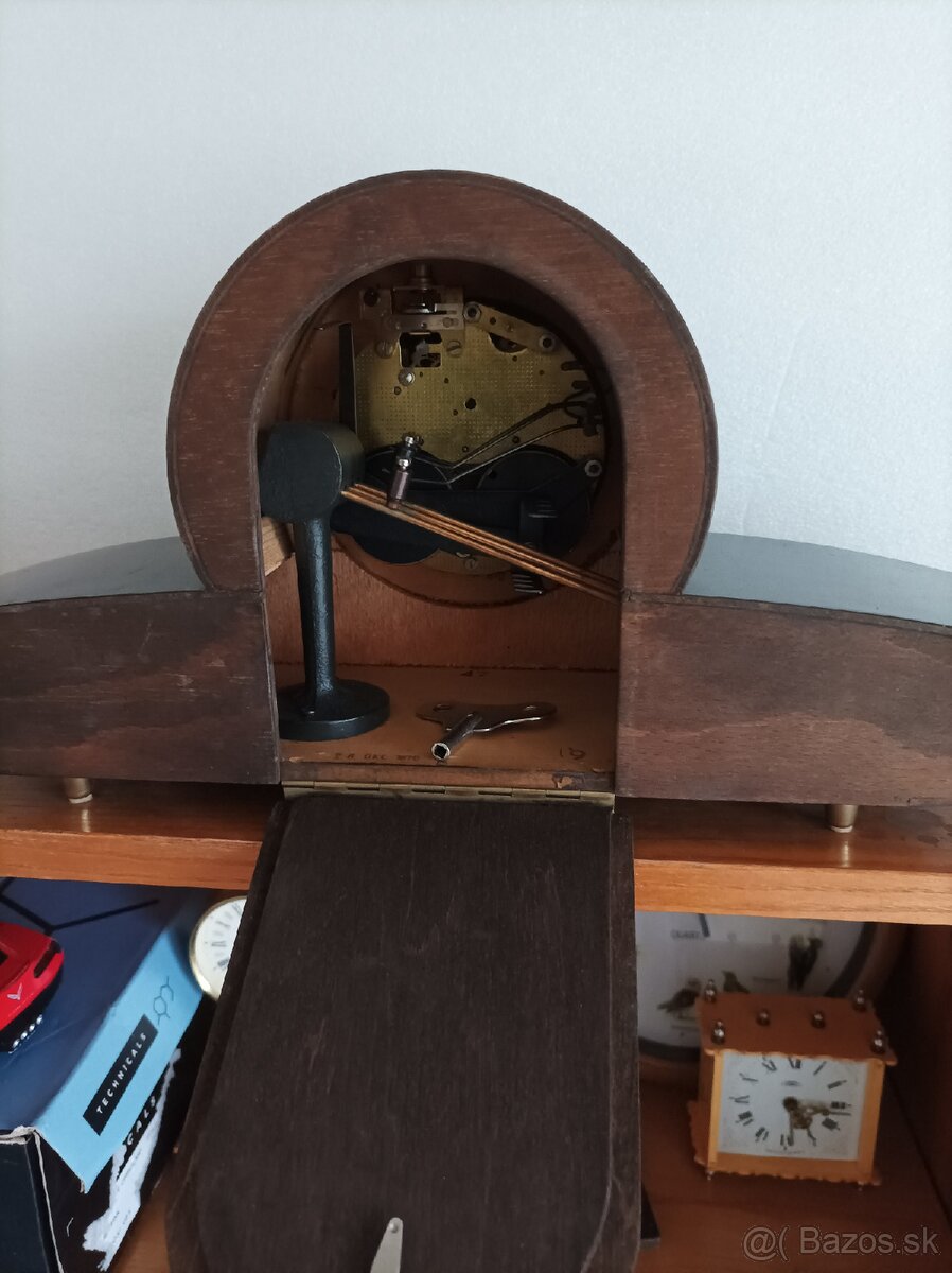 Hodiny mechanické - 7