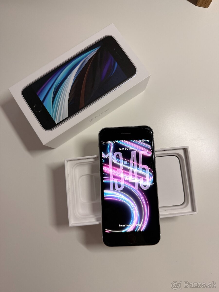 Apple iPhone SE 2020 128GB White - 7