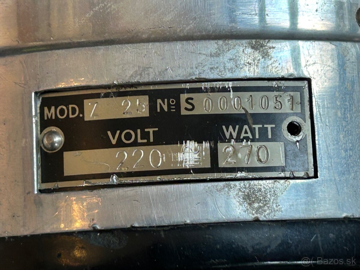 Prvý na svete ELECTROLUX Model XII 1930-1937 - 7