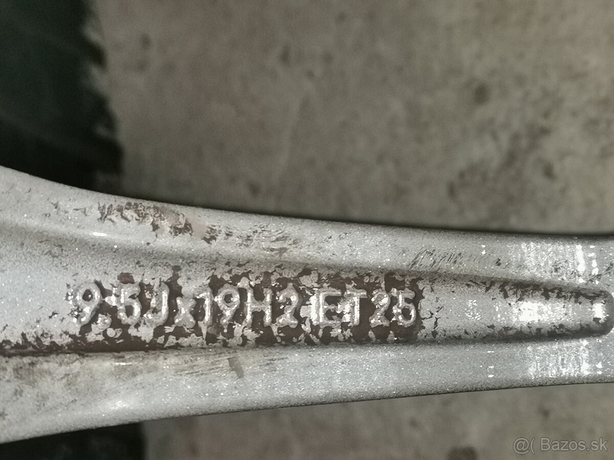 Mercedes Benz E (W213) - orig. 19" AMG alu s pneu - 7