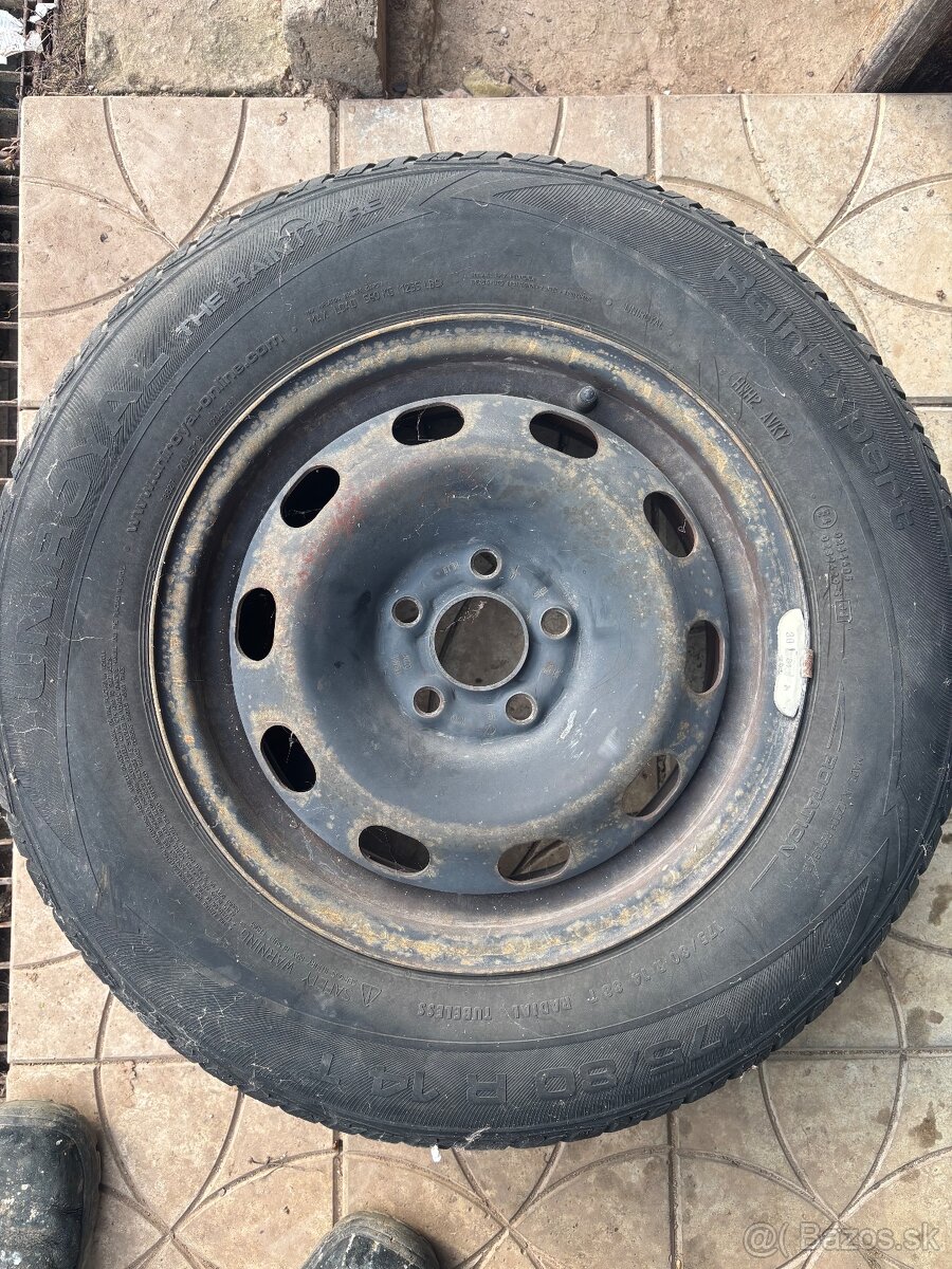 Pneumatiky s plech.diskami 185/80 r14 T - 7