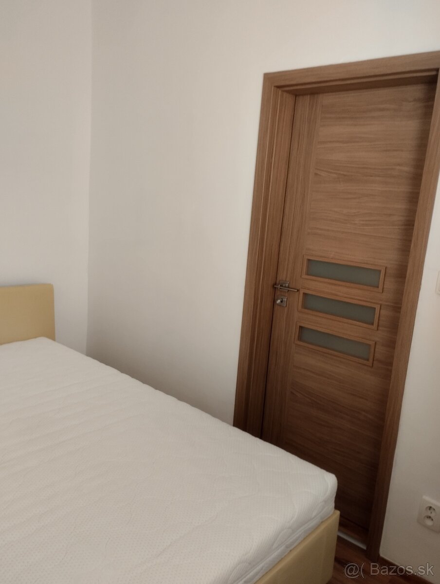 Prenájom 2,5 izbového bytu. - 7