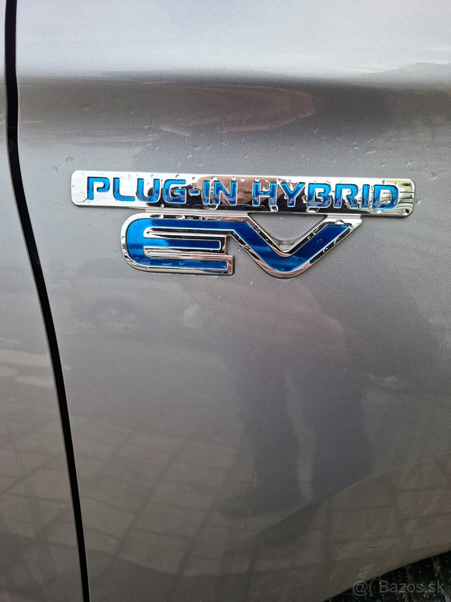 Mitsubishi Outlander 2.0 PHEV 4x4 - 7