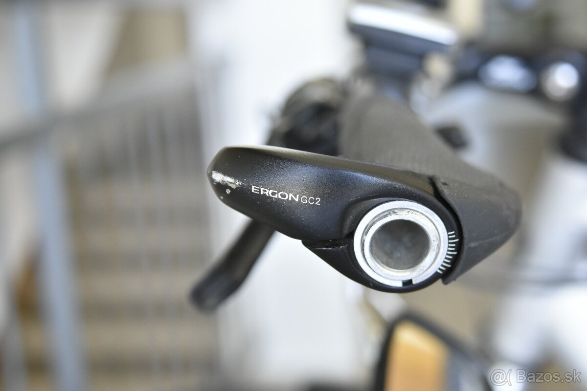 Trekingový bicykel - 7