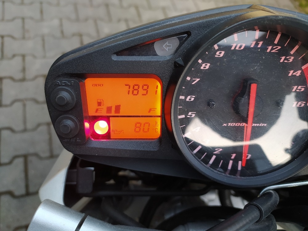 Suzuki GSX-R 600 - 7