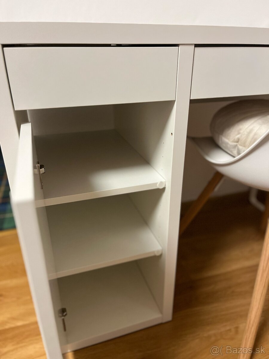 PREDÁM SET - stolík aj stolička s podložkou - 7