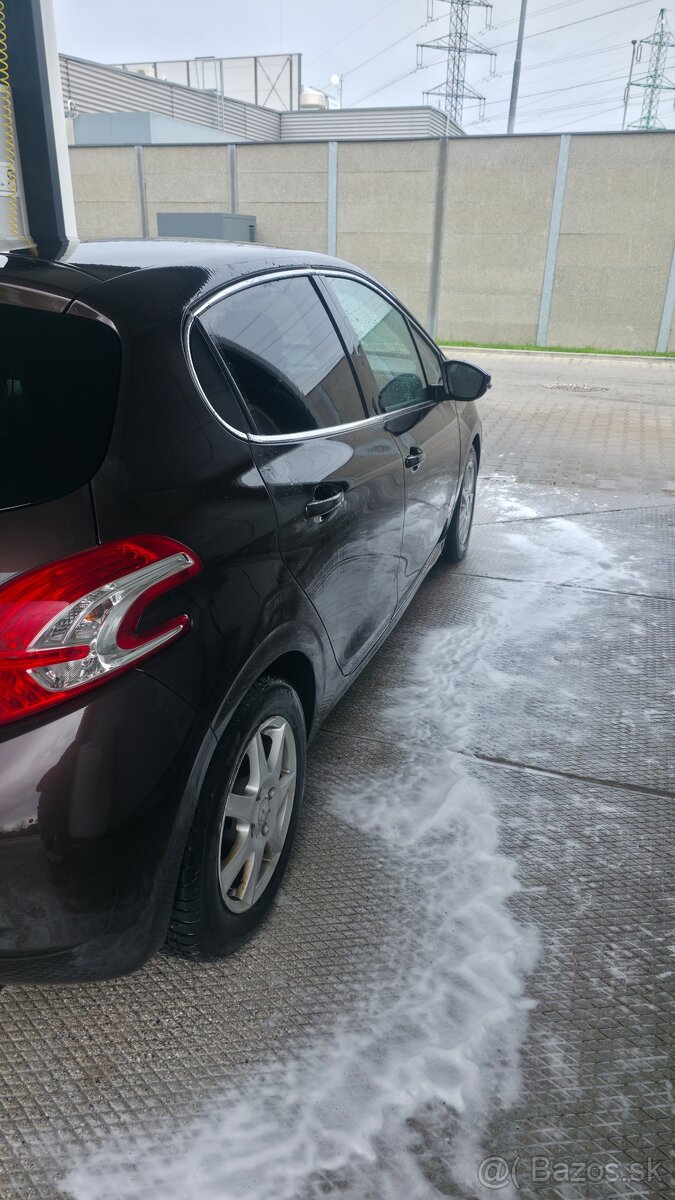 PREDÁM: Peugeot 208 1.4 VTi (70 kW) - 7