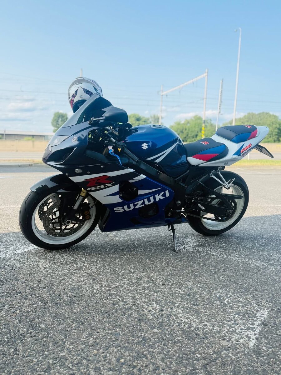 Suzuki GSX-R 600 - 7