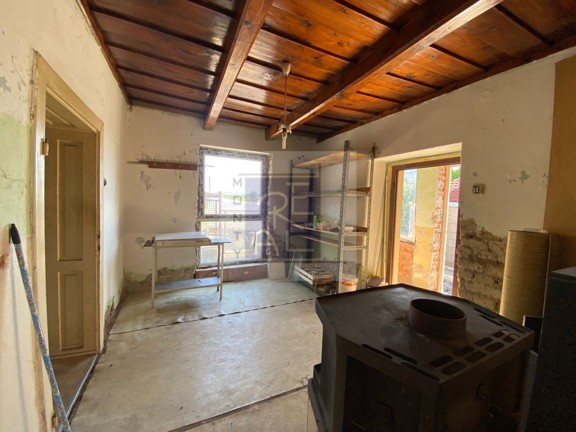 NA PREDAJ STARÝ DOM NITRIANSKE HRNČIAROVCE - 7