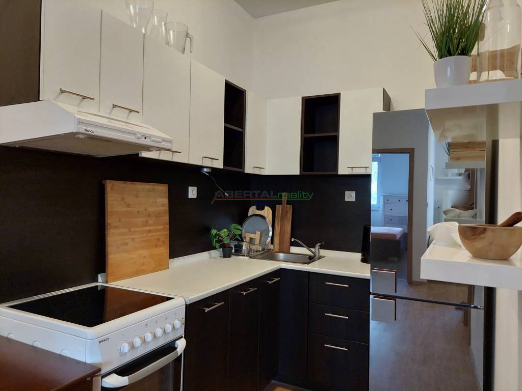 Nájom - 2izb.Račianska, 42 m2, komplet zariadený, balkón aj - 7