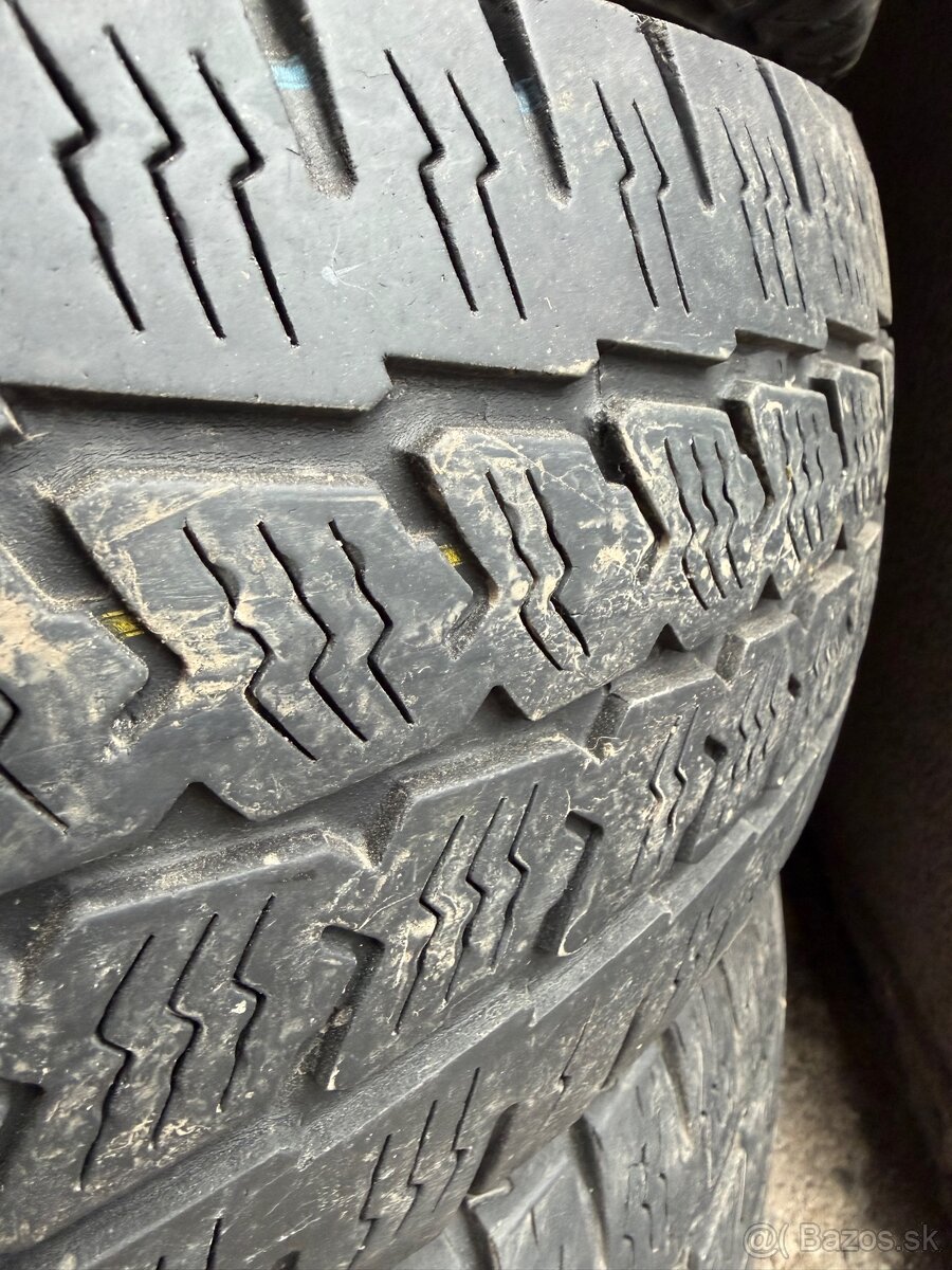 Zimné pneumatiky 195 /70 R15C . - 7