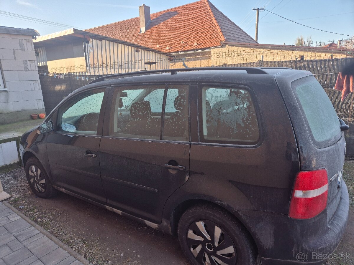 PREDAM VW TOURAN - 7
