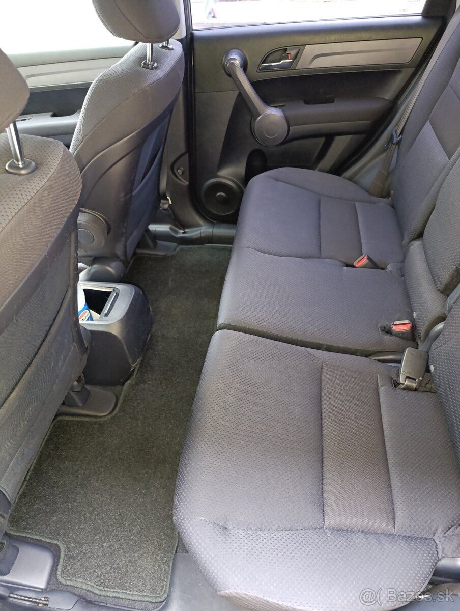 Honda CR-V,2.0 benzín 4x4 - 7