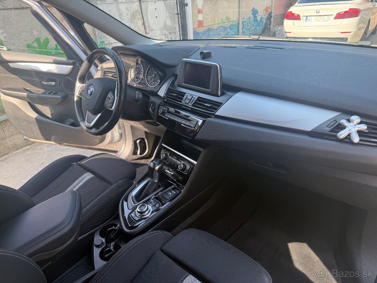 BMW 2 X-Drive Gran Tourer - 7