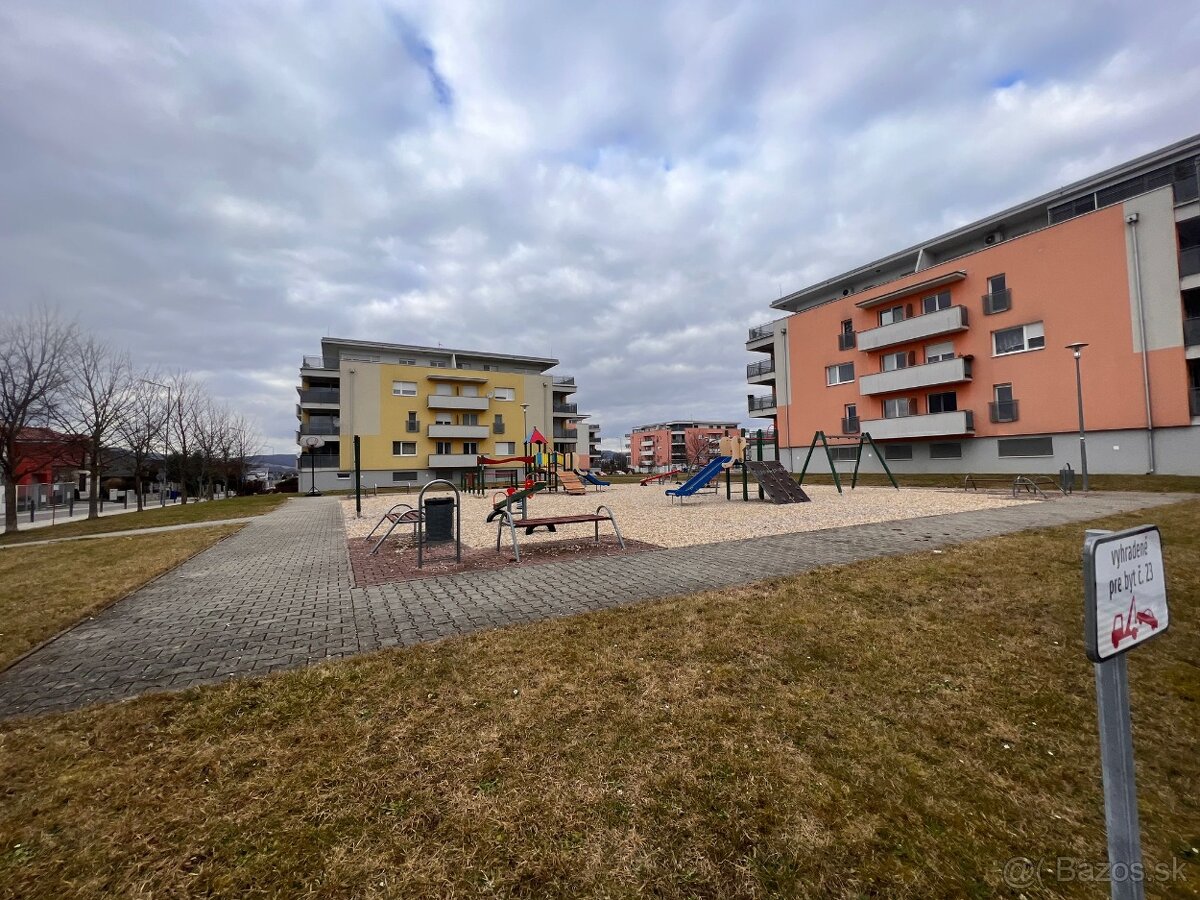 Prenájom 2-izbového bytu s garážovým parkovaním na Zongorke - 7