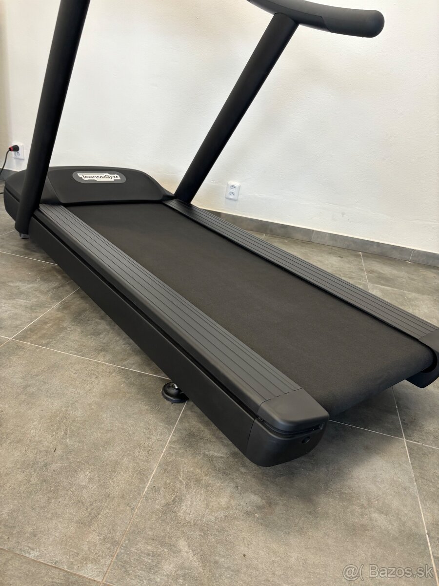 Technogym Jog run now - jako nový - 7