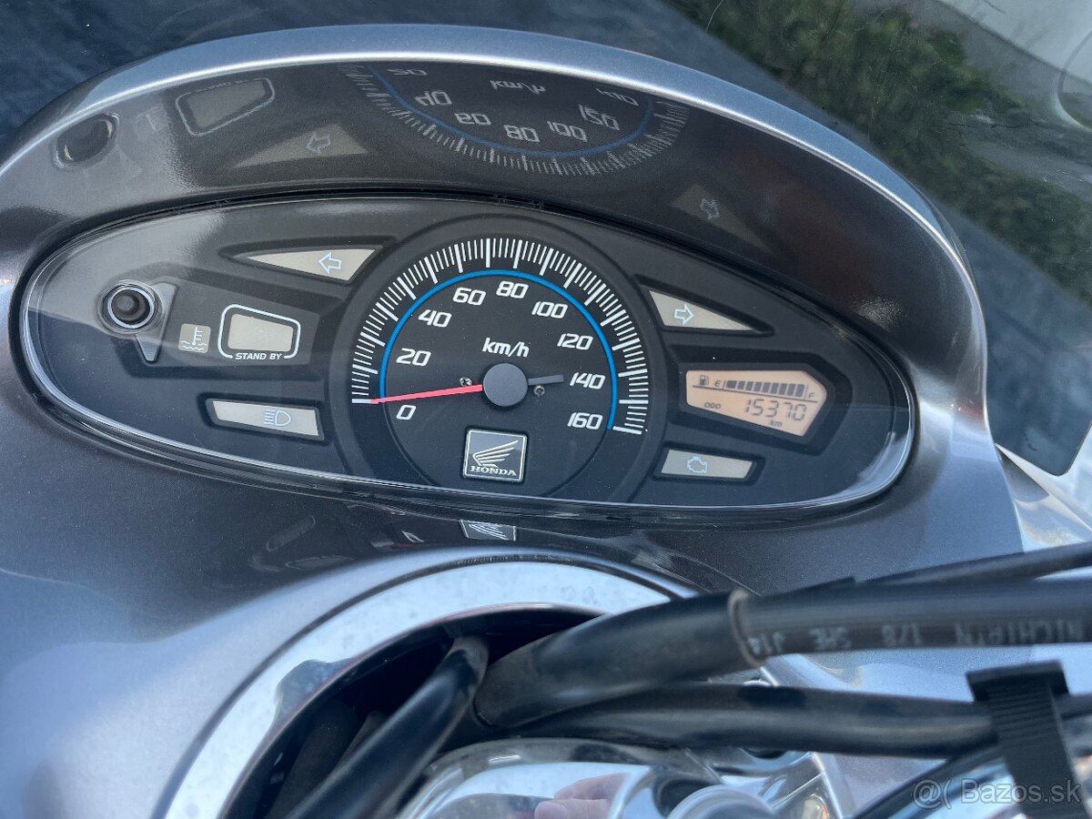 HONDA PCX 125cm3 - 7