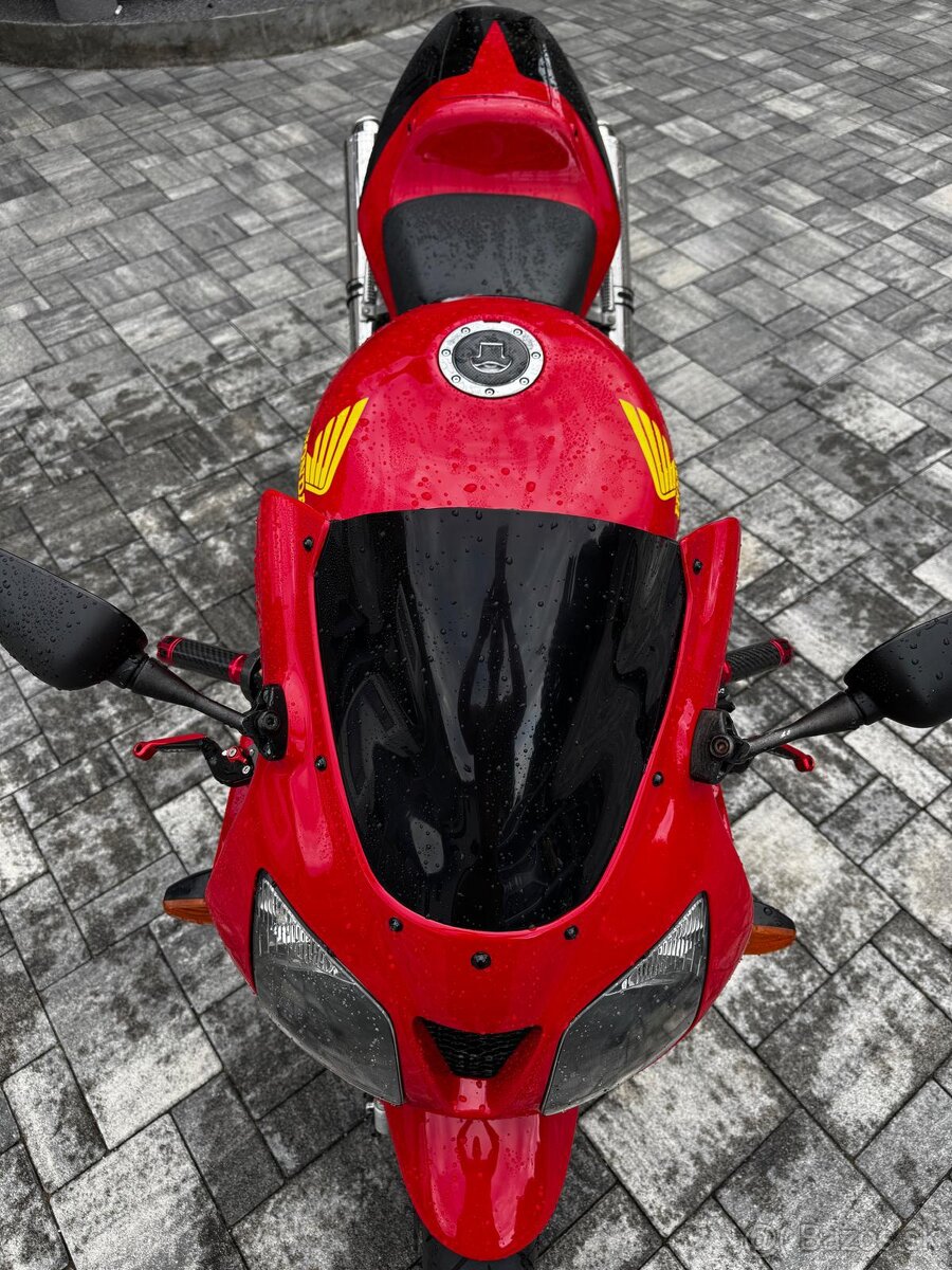 Honda VTR 1000 R SP1 - 7