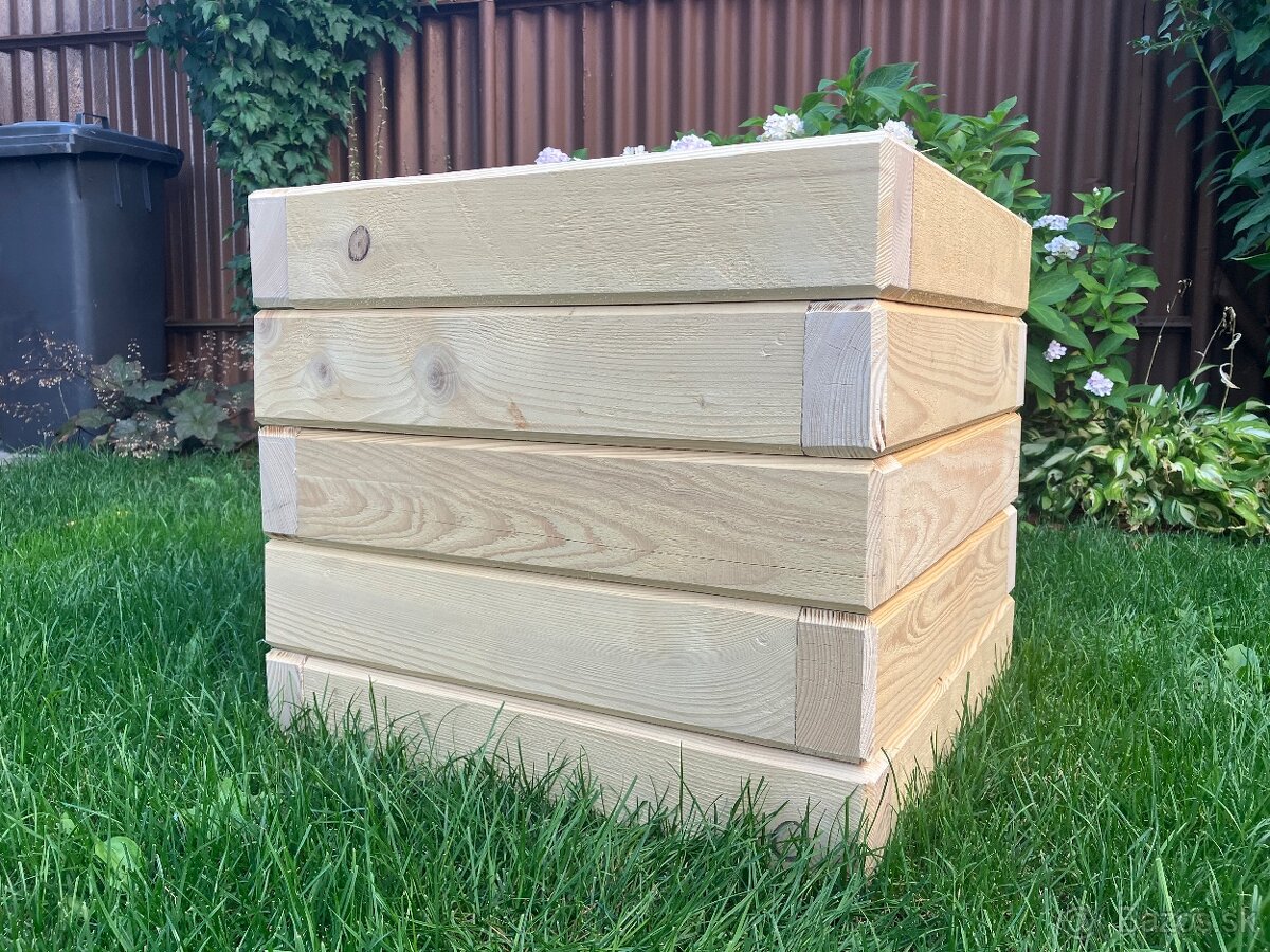 Vyvysene zahony a kvetinace - 7